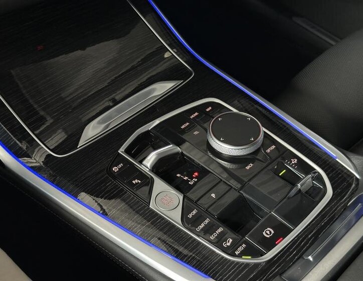 BMW X7 SUV 3,0 l 259 kw