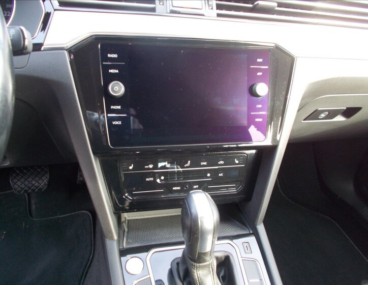 Volkswagen Passat Kombi 2,0 l 140 kw