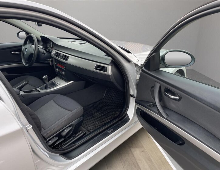 BMW Řada 3 Ostatní 2,0 l 90 kw