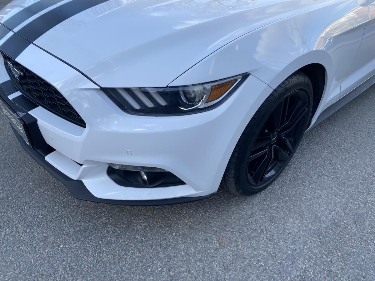 Ford Mustang Kabriolet 2,3 l 233 kw