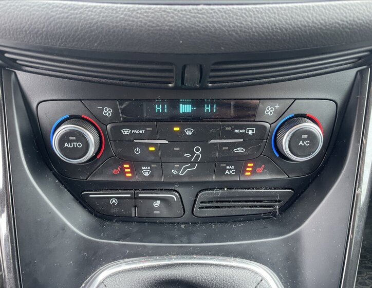 Ford Kuga SUV 1,5 l 110 kw