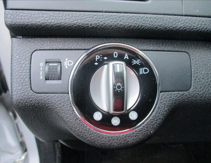 Mercedes-Benz Třídy C 32