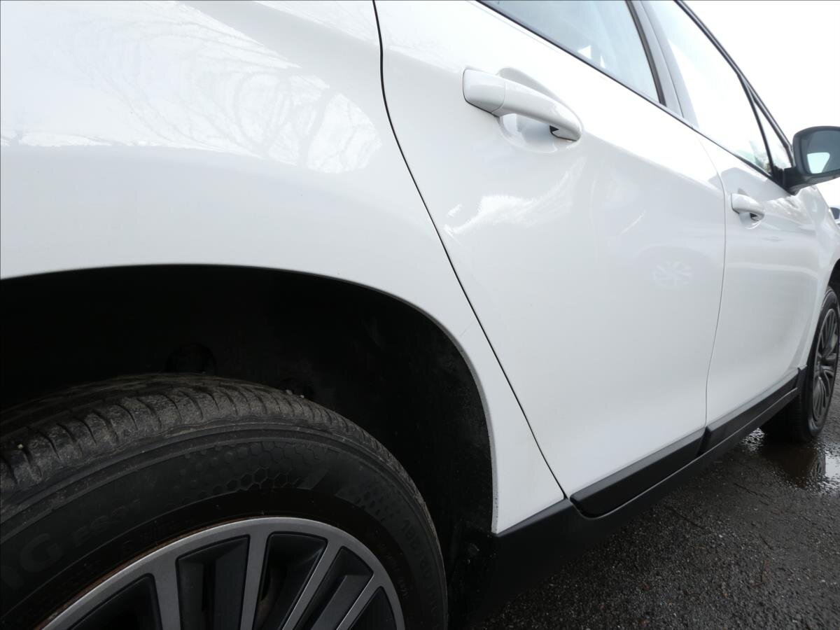 Peugeot 2008 SUV 1,2 l 60 kw