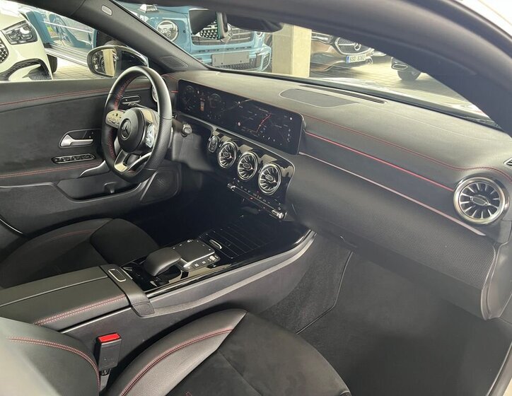 Mercedes-Benz CLA Kombi 2,0 l 110 kw