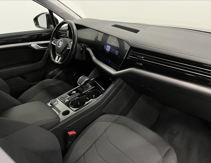 Volkswagen Touareg SUV / Terénní 3,0 l 170 kw