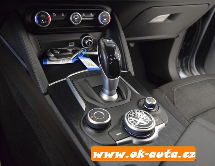 Alfa Romeo Stelvio SUV 0,0 150 kw