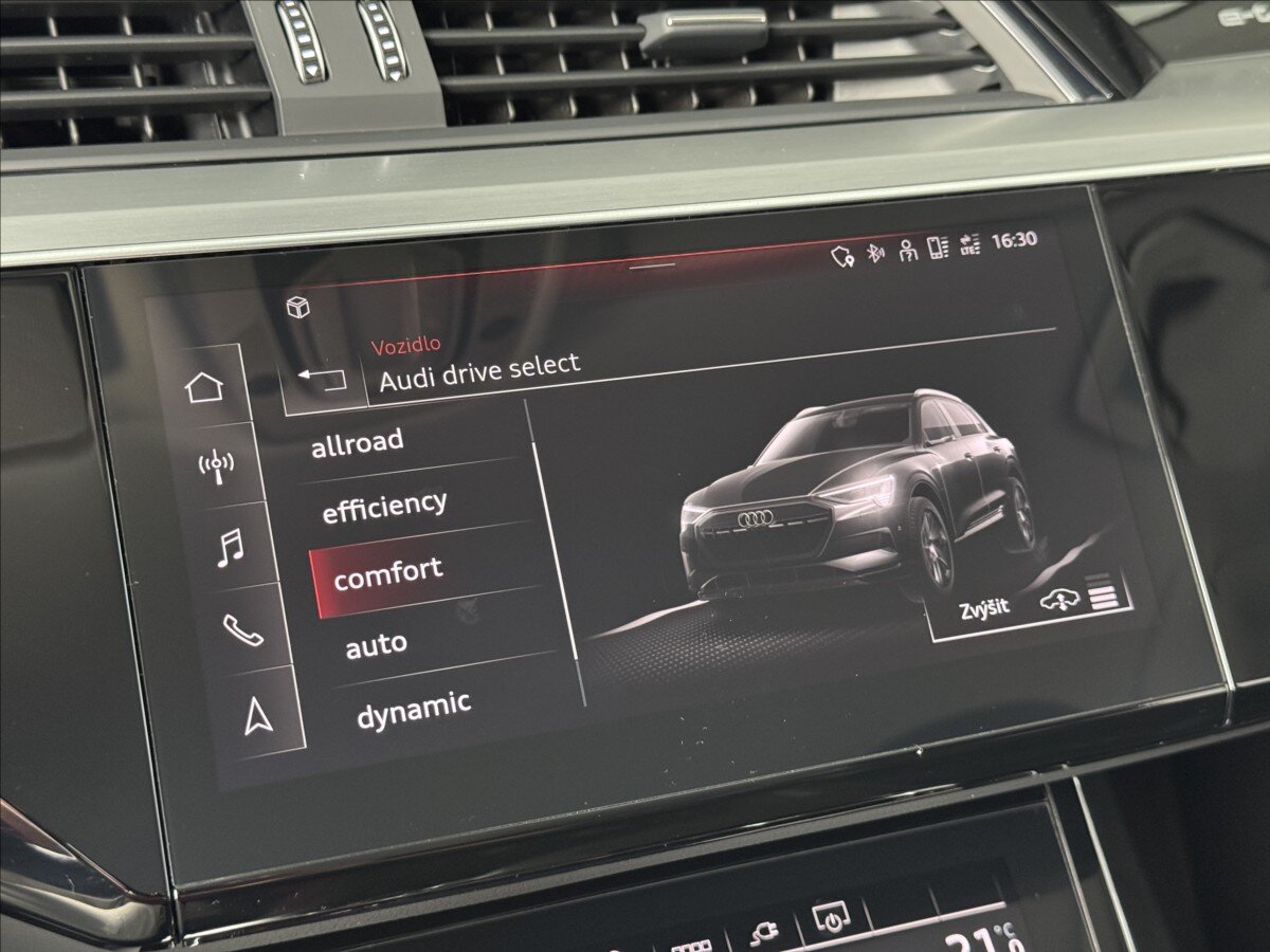 Audi e-tron SUV 0,0 300 kw