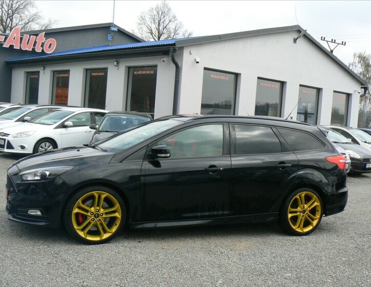 Ford Focus Kombi 2,0 l 184 kw