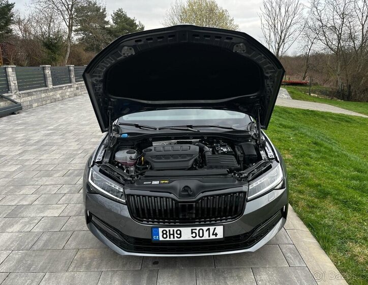 Škoda Superb Sedan / Limuzína 2,0 l 206 kw