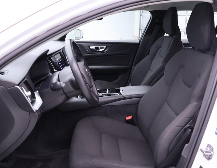 Volvo V60 Kombi 2,0 l 186 kw