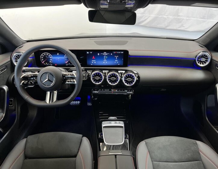 Mercedes-Benz CLA 13