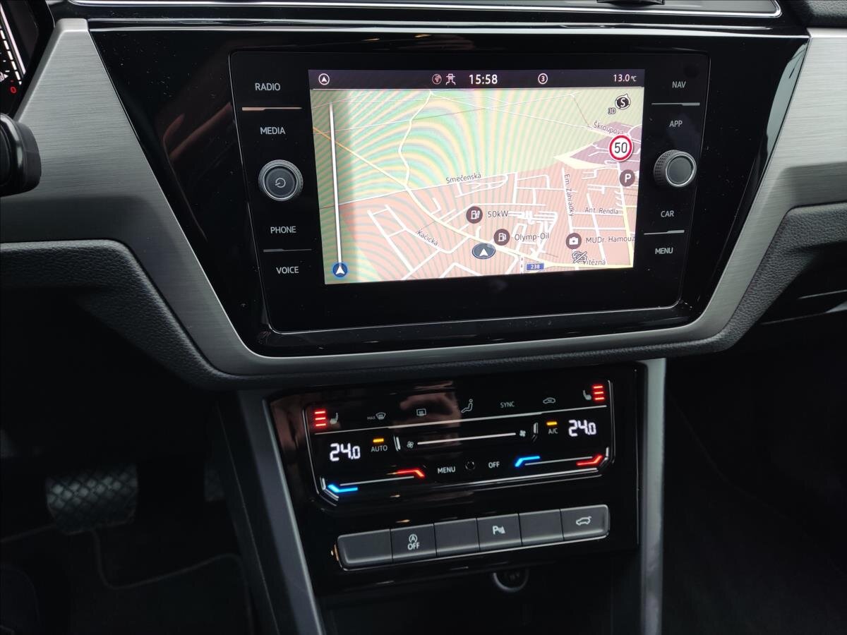 Volkswagen Touran MPV 1,5 l 110 kw