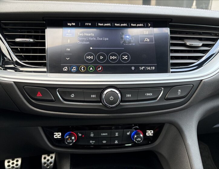 Opel Insignia Hatchback 2,0 l 128 kw