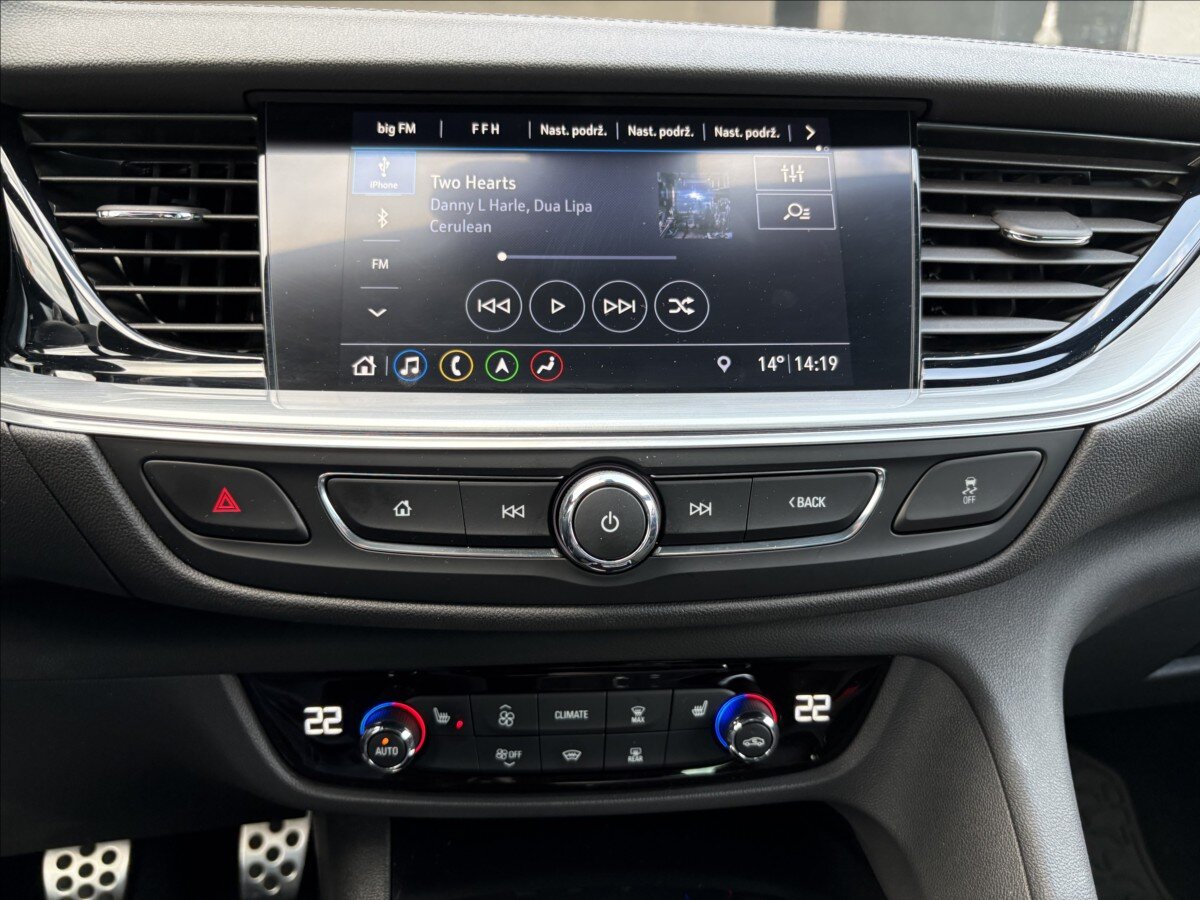 Opel Insignia Hatchback 2,0 l 128 kw