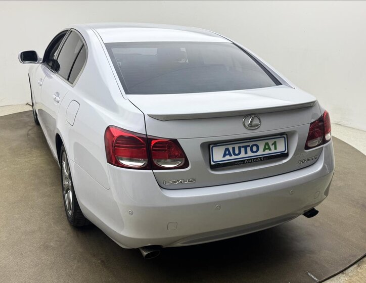Lexus GS 300 Sedan / Limuzína 3,0 l 183 kw