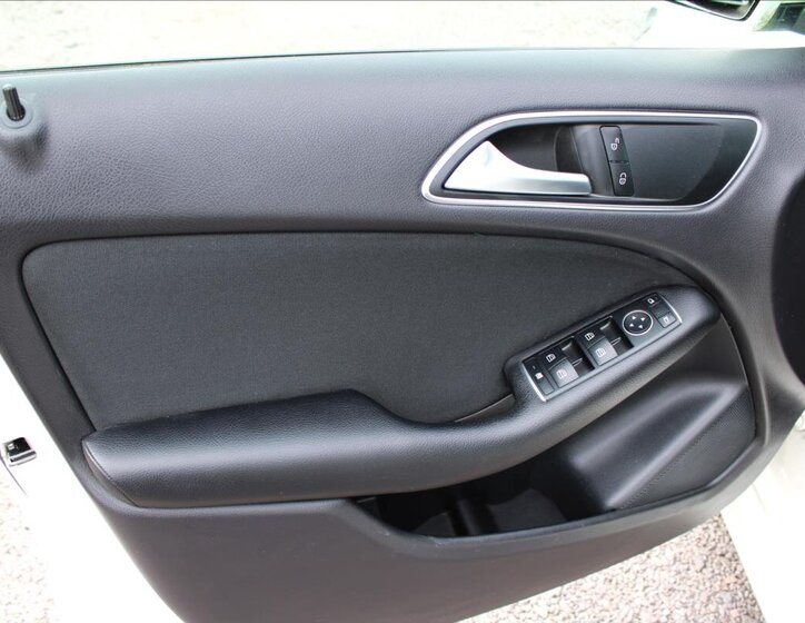 Mercedes-Benz Třídy B MPV 1,5 l 80 kw