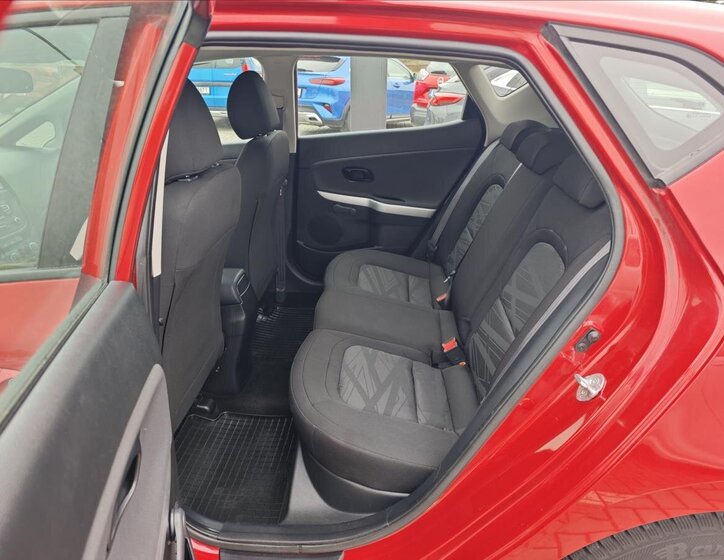 KIA Ceed Hatchback 1,4 l 73 kw