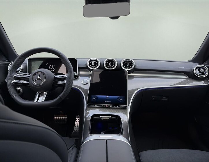 Mercedes-Benz Třídy C Sedan 2,0 l 145 kw