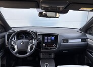 Mitsubishi Outlander 9