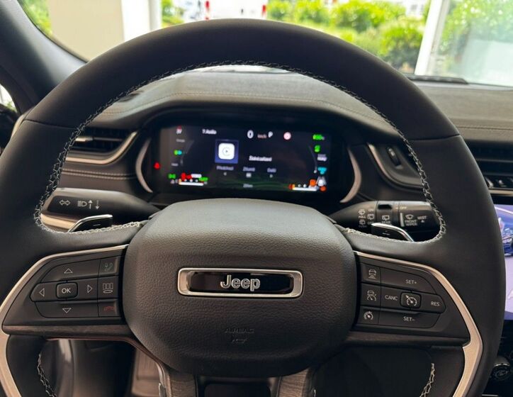 Jeep Grand Cherokee 31