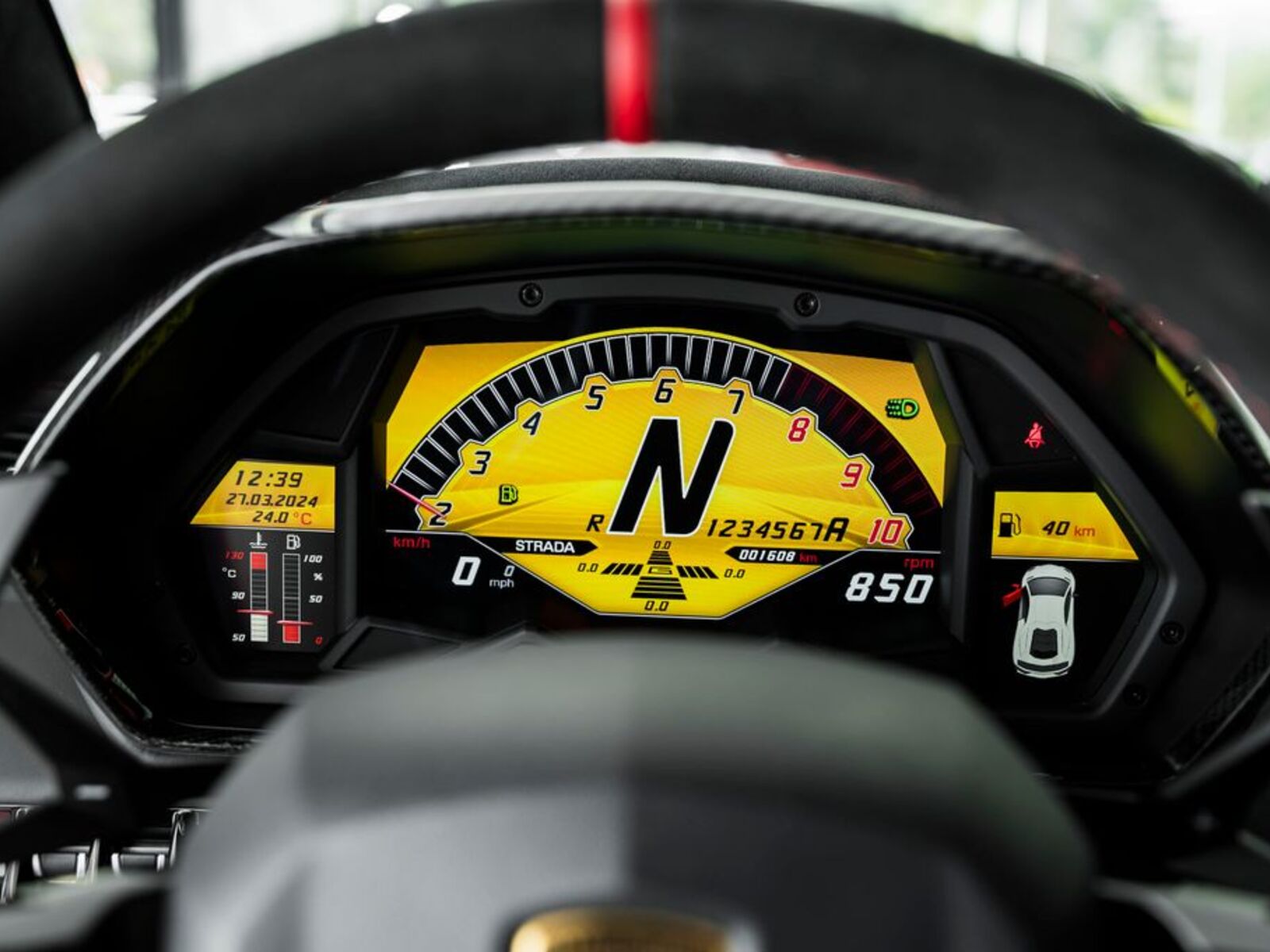 Lamborghini Aventador 28