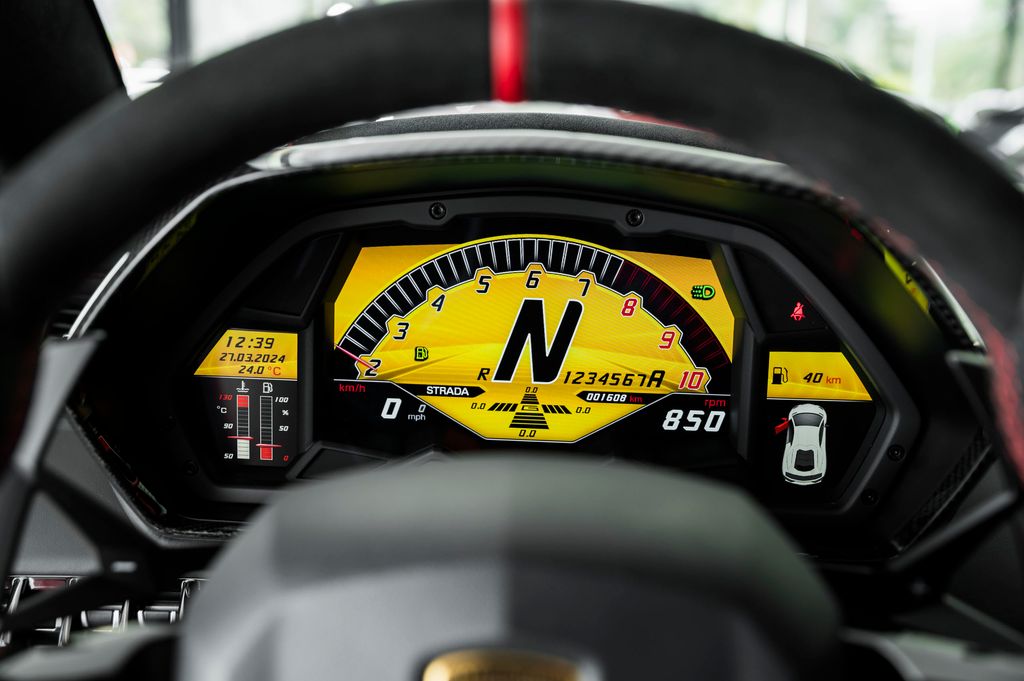 Lamborghini Aventador