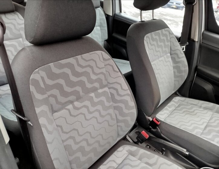 Škoda Roomster MPV 1,6 l 77 kw