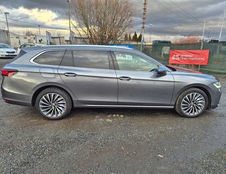 Škoda Superb Kombi 2,0 l 142 kw
