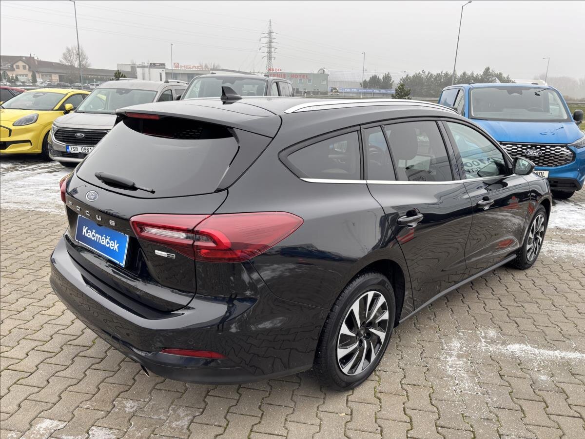 Ford Focus Kombi 999,0 92 kw