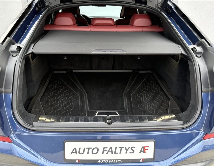 BMW X6 SUV / Terénní 3,0 l 245 kw