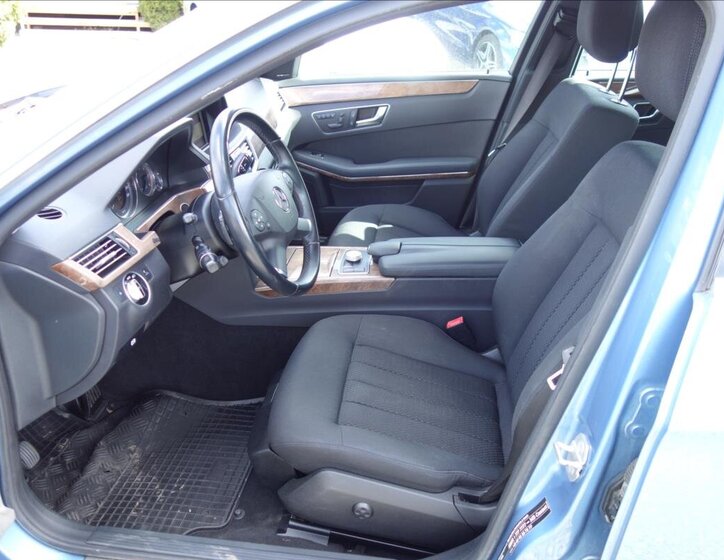 Mercedes-Benz Třídy E Kombi 3,0 l 195 kw