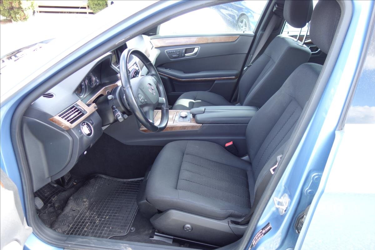 Mercedes-Benz Třídy E Kombi 3,0 l 195 kw