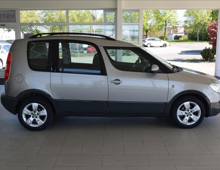 Škoda Roomster Kombi 1,2 l 63 kw