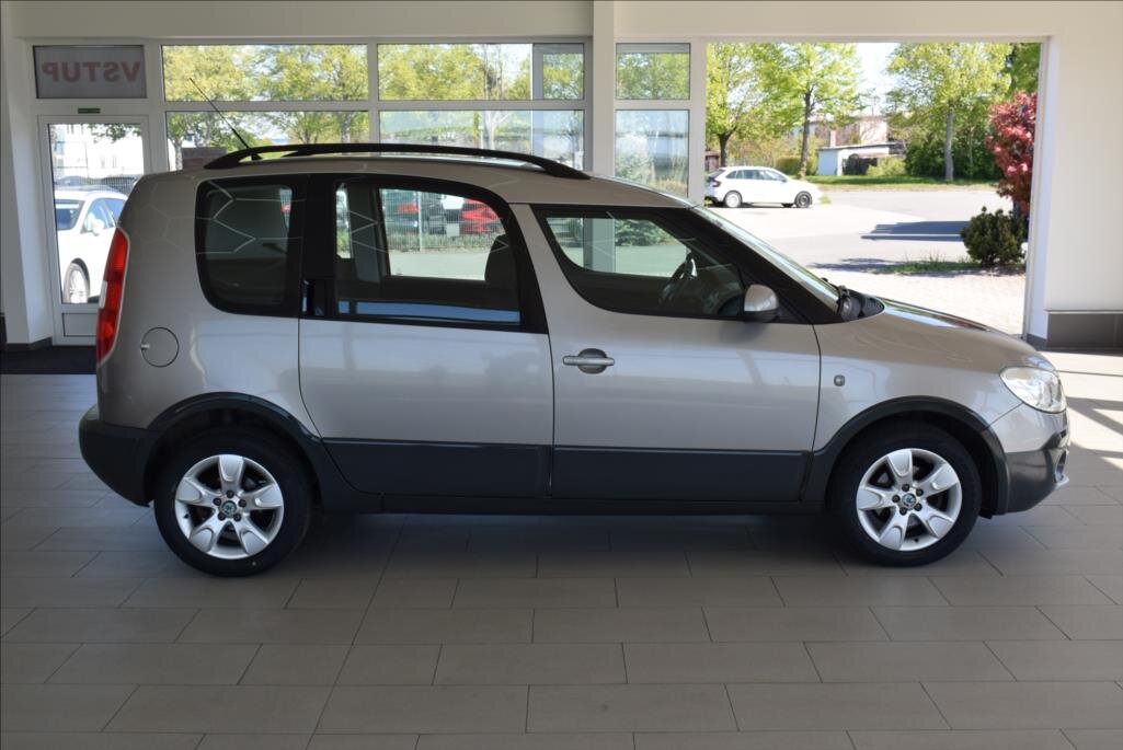 Škoda Roomster Kombi 1,2 l 63 kw