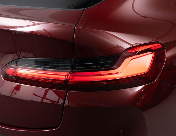 BMW X4 SUV / Terénní 2,0 l 140 kw