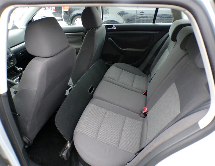 Volkswagen Golf Kombi 1,9 l 77 kw