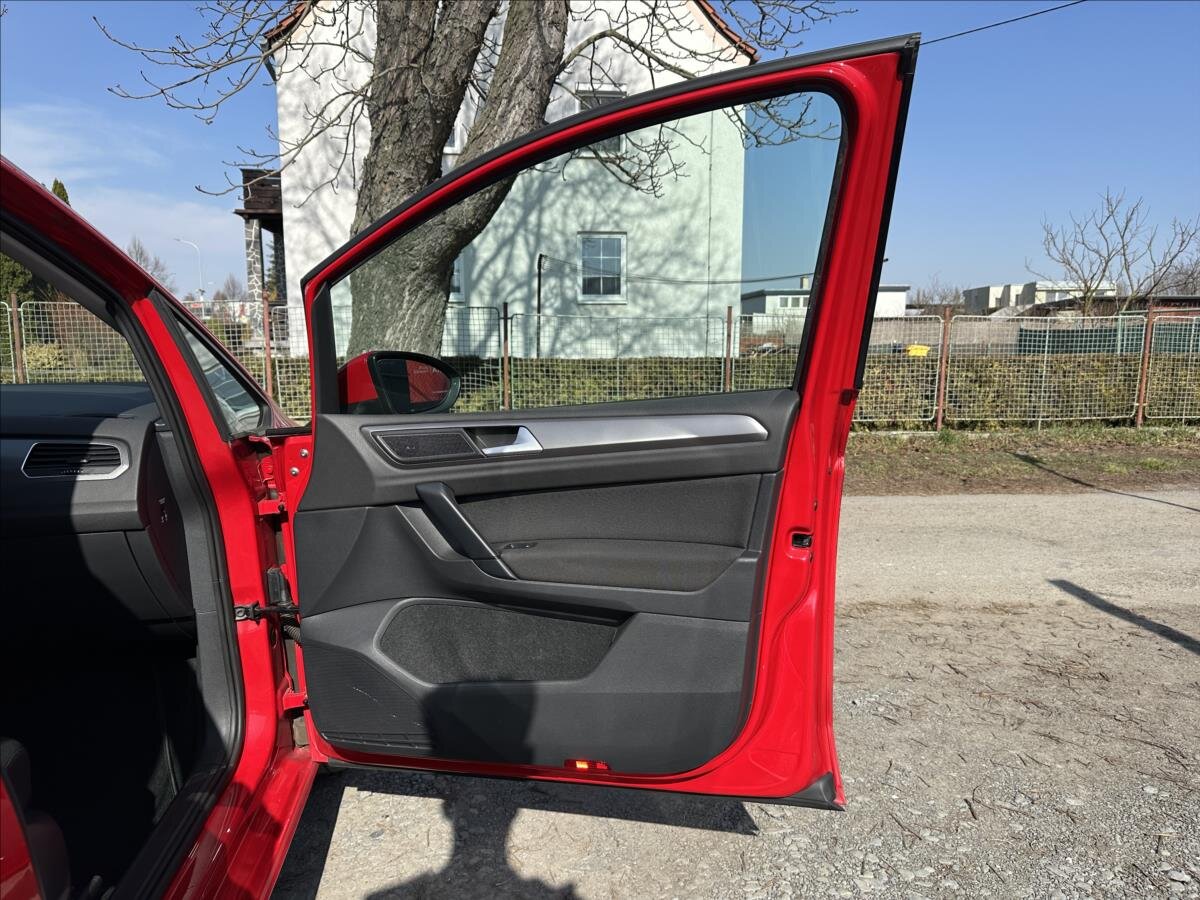 Volkswagen Golf Sportsvan MPV 1,4 l 92 kw