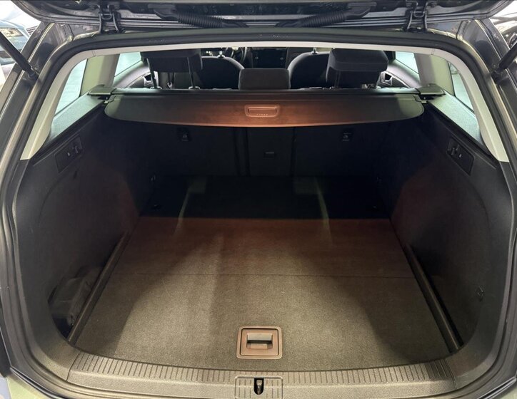 Volkswagen Golf Kombi 999,0 85 kw