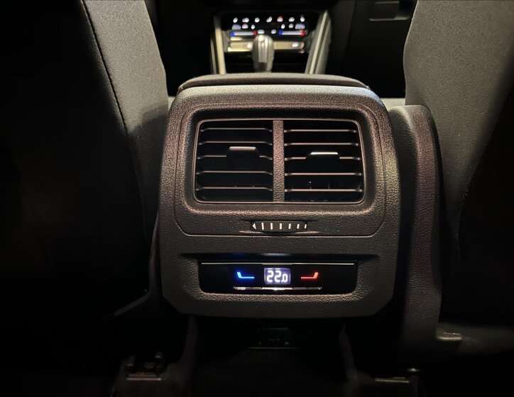 Volkswagen Touran MPV 1,5 l 110 kw