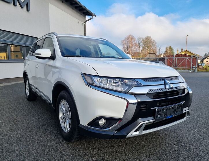 Mitsubishi Outlander 7