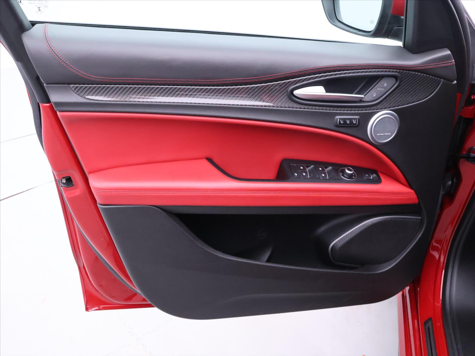 Alfa Romeo Stelvio SUV / Terénní 2,9 l 375 kw