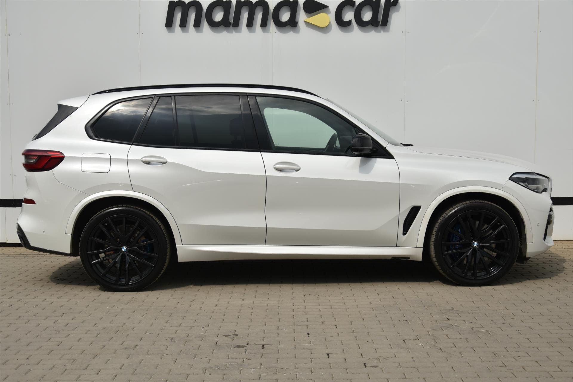 BMW X5 SUV / Terénní 3,0 l 195 kw