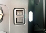 Land Rover Defender SUV 3,0 l 183 kw