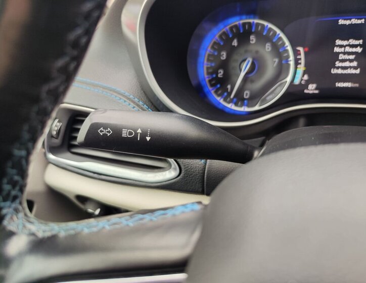 Chrysler Pacifica MPV 3,6 l 214 kw