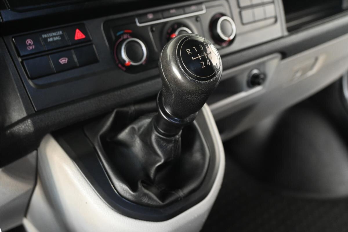 Volkswagen Transporter Skříň 2,0 l 75 kw