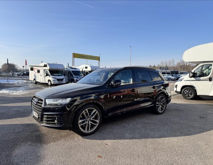 Audi SQ7 SUV / Terénní 4,0 l 320 kw