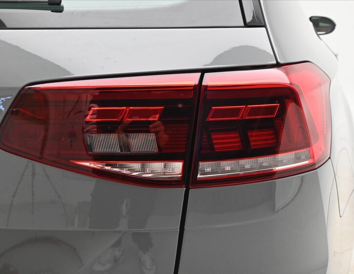 Volkswagen Passat Kombi 2,0 l 110 kw