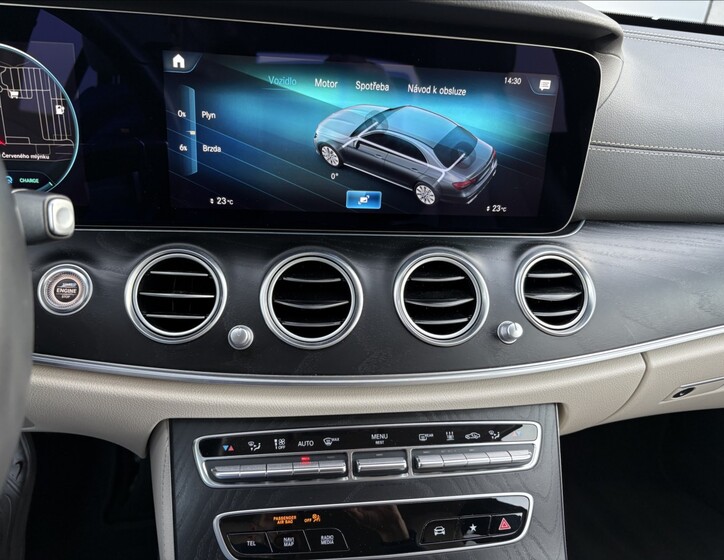 Mercedes-Benz Třídy E 16