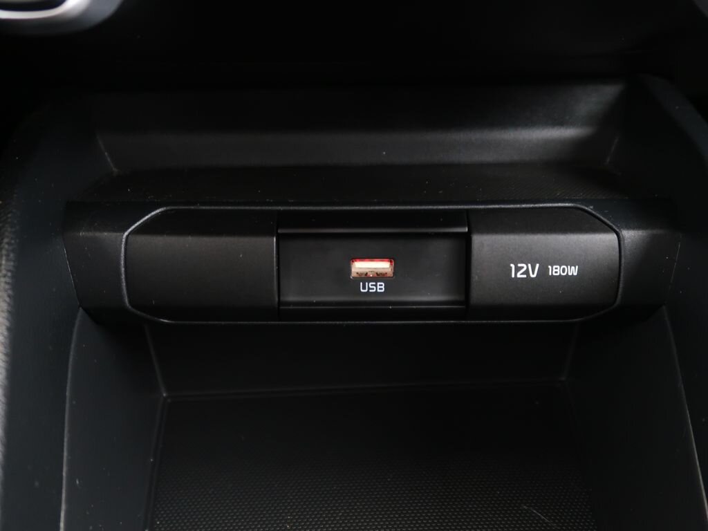 KIA Stonic Kombi 1,2 l 61 kw