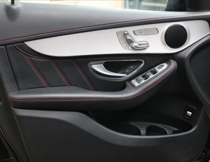 Mercedes-Benz GLC SUV / Terénní 3,0 l 270 kw